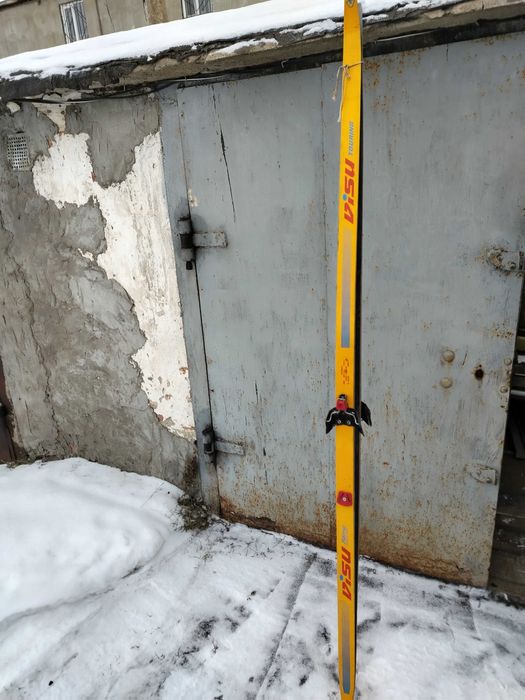 Лыжи лесные широкие.