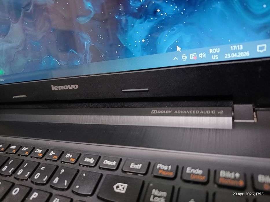 Lenovo G500s | i5-3230M 2,60 Ghz | 16.00 GB RAM | SSD Samsung  128 | NVIDIA GeForce GT 720M (2 GB) + Intel Graphics 4000 |