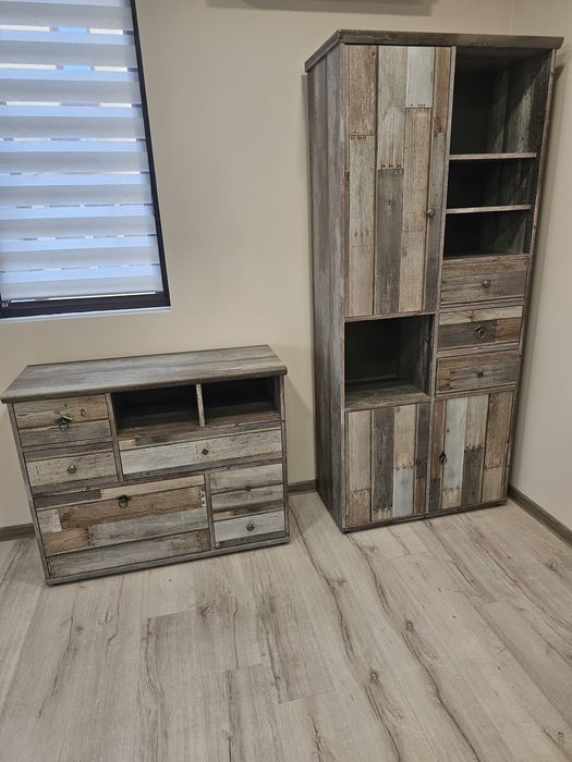 Скрин и шкаф два броя