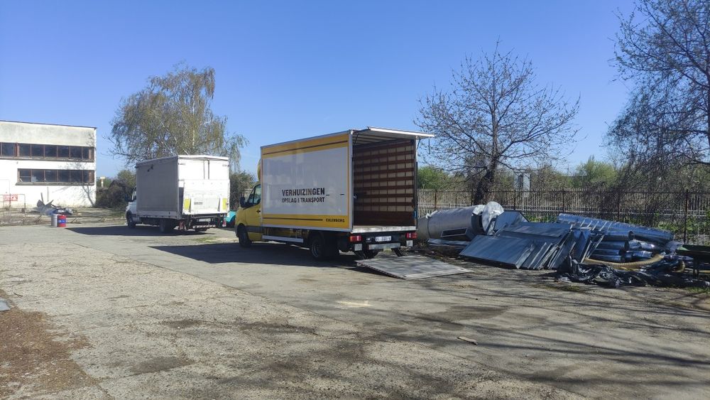 Най-качествения транспорт камион с падащ борд транспортни услуги Варна