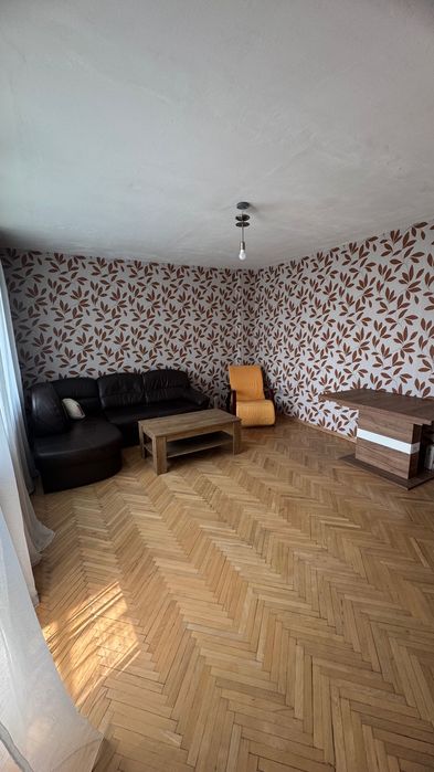 Дава се под наем Четиристаен апартамент в Стара Загора, Център - 78 кв.м за 295.8 € - Снимка #1