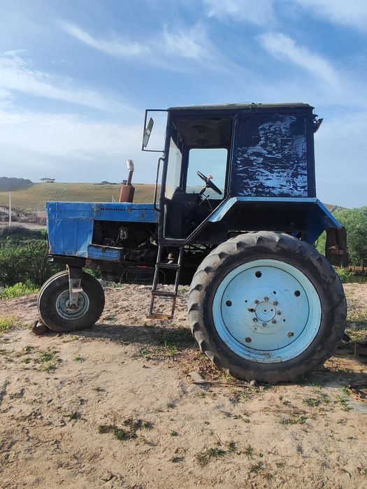 MTЗ 80 traktor va press padborchik sotiladi