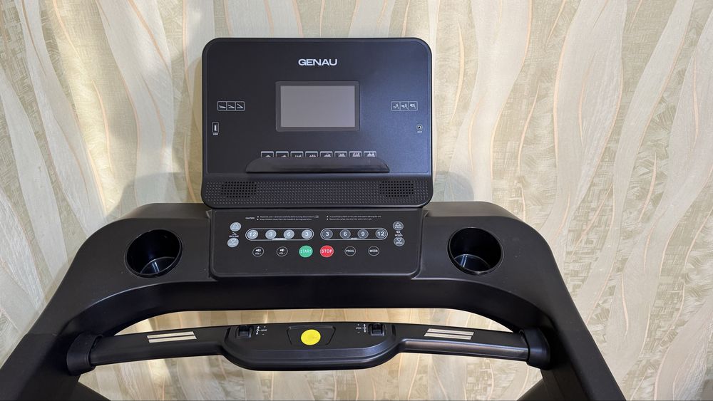Genau CROWN G530