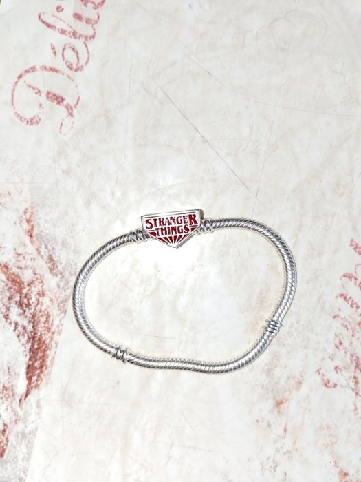 Продам браслет Pandora