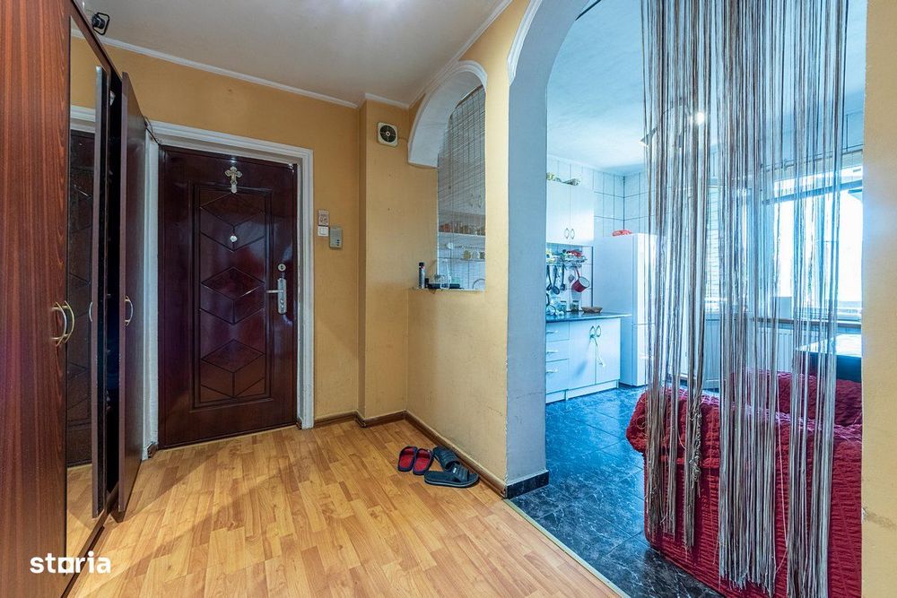 Piata Sudului, spitalul Bagdasar, 3 camere decomandat + loc ADP — fotografia 1
