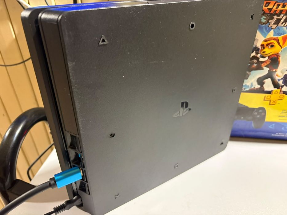 Sony playstation 4 Slim  playstation 4  ps4  пс4