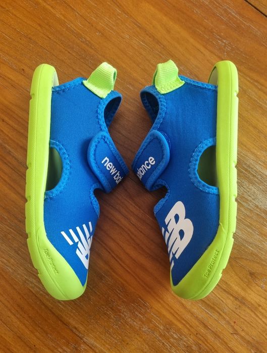 Sandale New Balance marimea 29 int. 18,5 cm