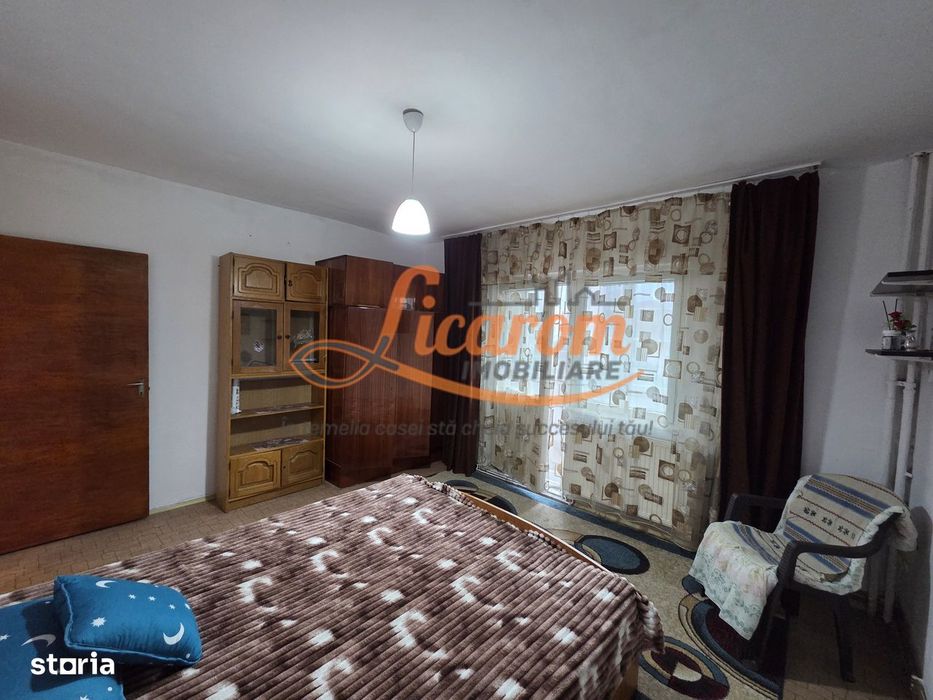 Apartament 3 camere decomandat, Carpatilor zona Spitalul Judetean,