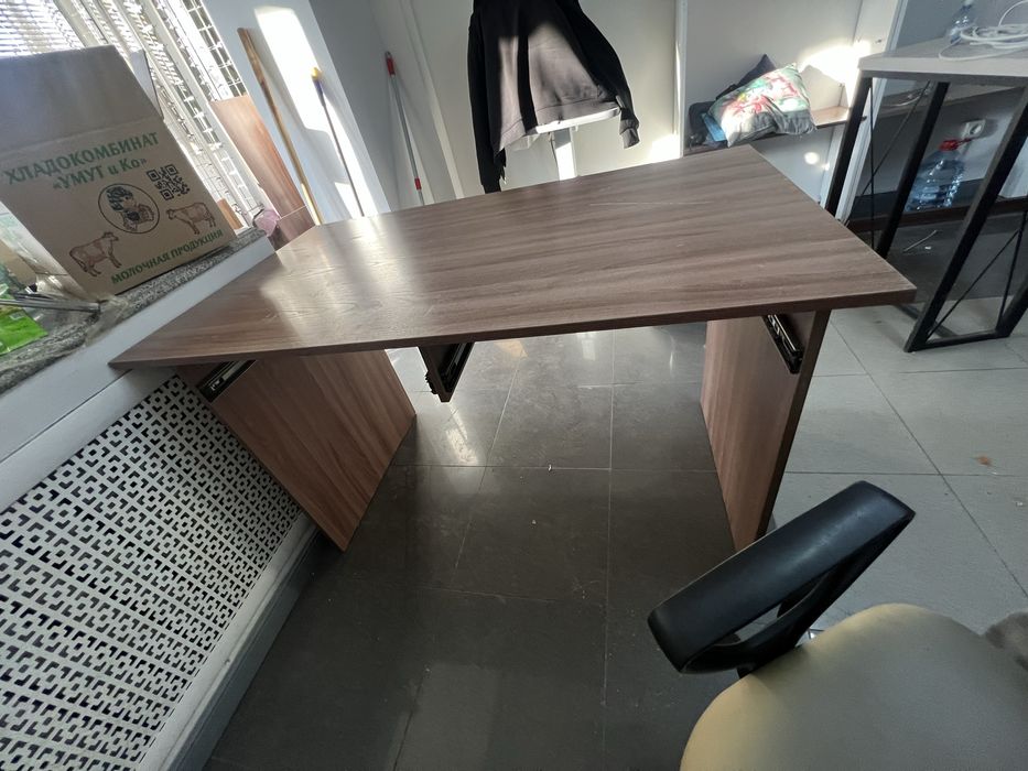 Письменный стол, для дома или офиса