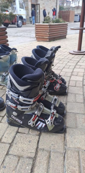 Ски екипировка (обувки ски)