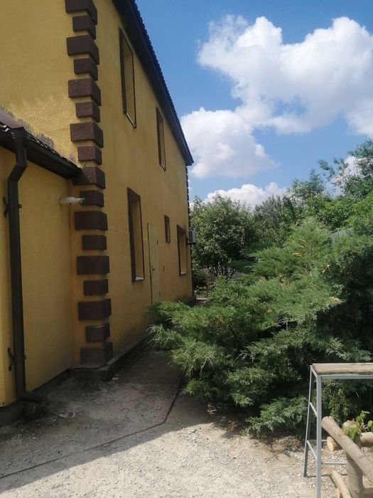 Продам двухэтажный дом