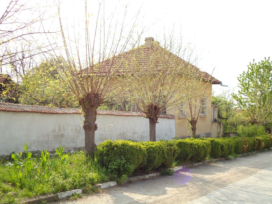 Продава се Къща в с. Буковец, Област Враца - 130 кв.м за 116 €/кв.м - Снимка #1