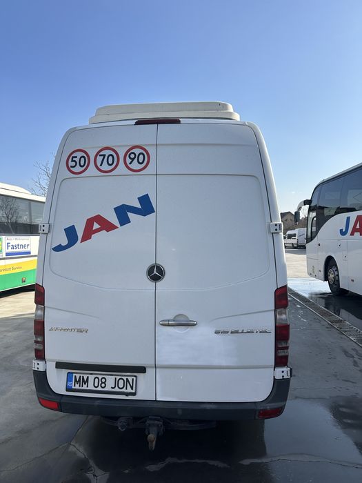 Vând  Mercedes Benz Sprinter 519 20 locuri