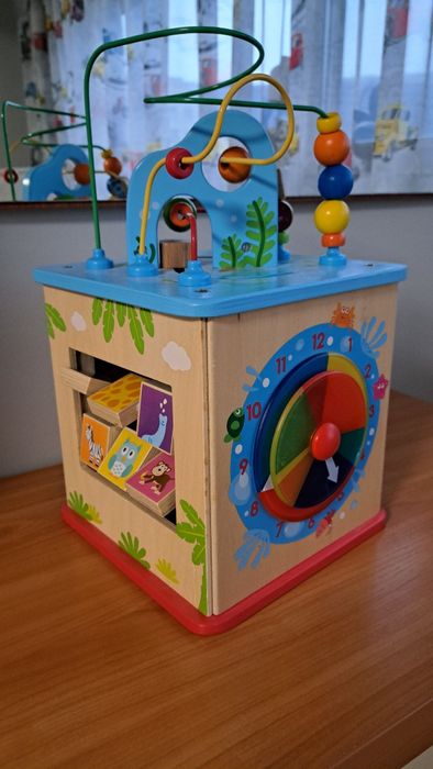 Мултифункционален куб с активности Hape