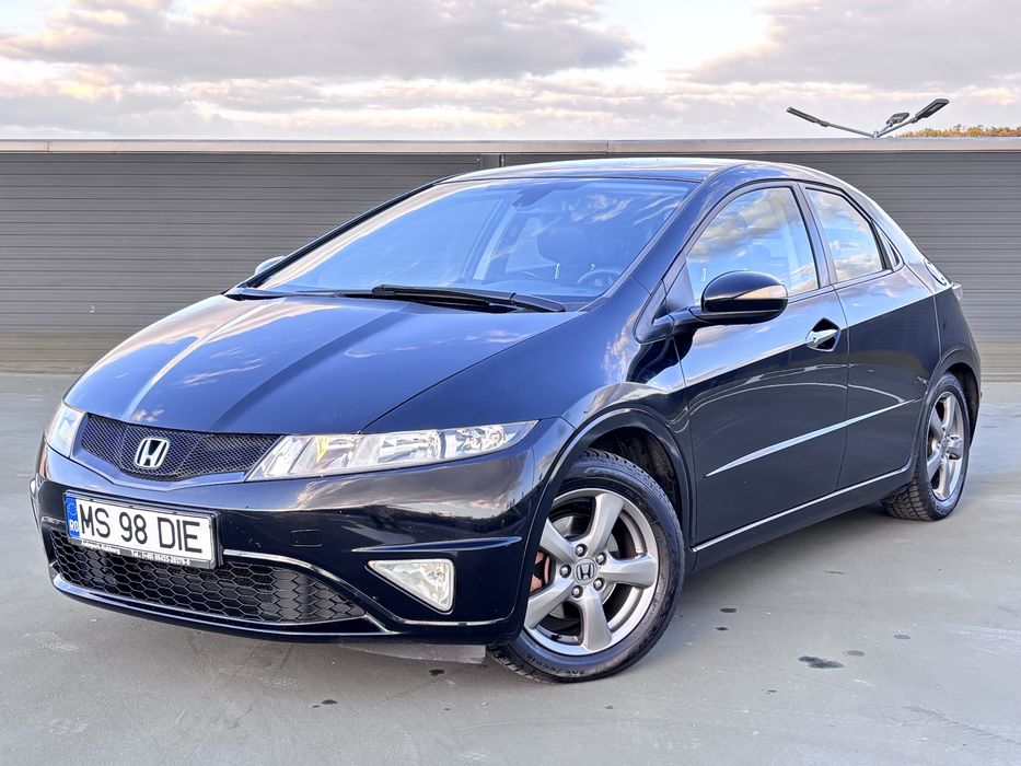 HONDA Civic 2010 — imagine 2