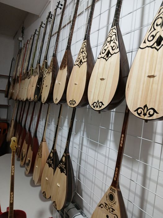 Домбыра сатылымда