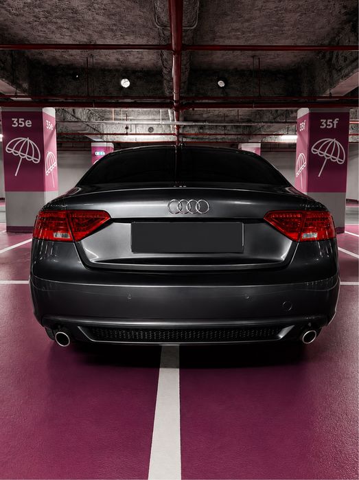 Vând Audi A5- automată