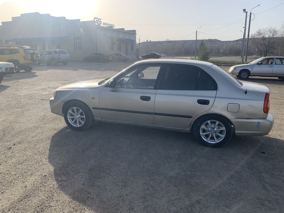 Продам hyundai.