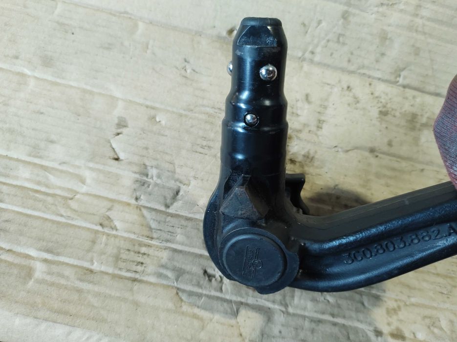 Автоматичен Сваляем Теглич VW Passat B6 Skoda Roomster BMW X3