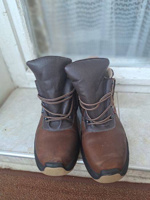 Високи зимни защитни обувки Mars S3