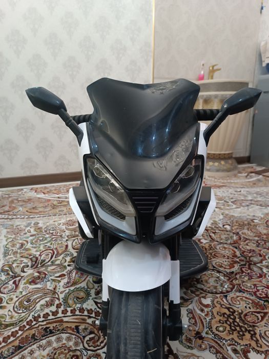 Sotiladi matasikil 2 ta yosh bolalar uchun usb fleshka bluetoth ulanad