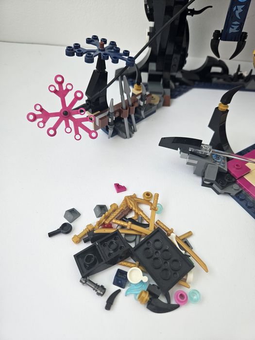 LEGO Ninjago 71813 – Wolf Mask Shadow Dojo (2024)