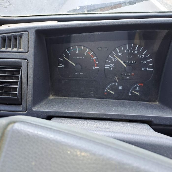 Самосвал Nissan Trade 3.0