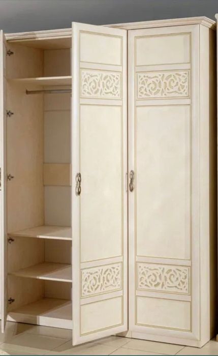 Шкаф в хорошем состояние