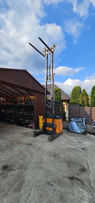 Stivuitor STILL reach-truck  FM 12 1200 kg