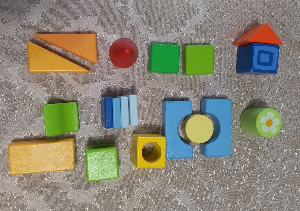Развивающие игрушки
