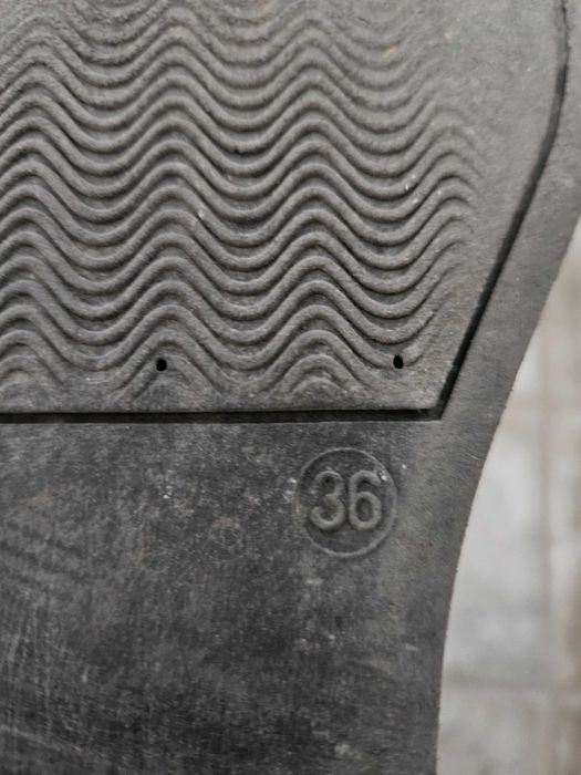 Дамски кецове от естествена кожа