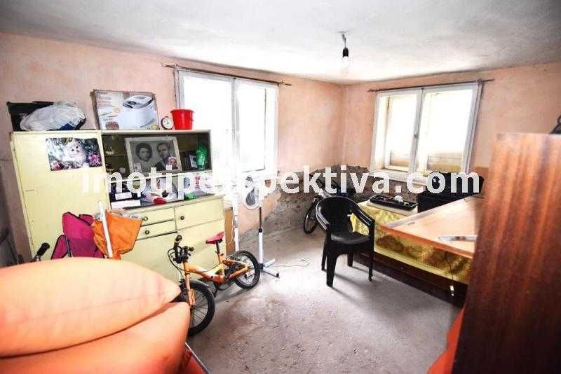 реф.15402 Обзаведен етаж от къща в Прослав!