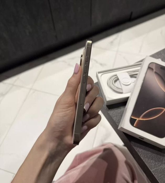 Айфон 16 Pro на 256