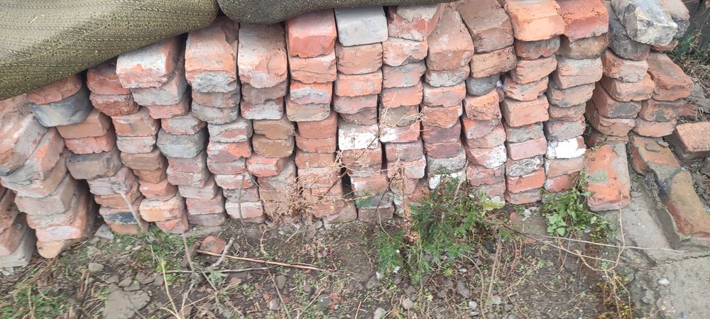 Кирпич красный б/у