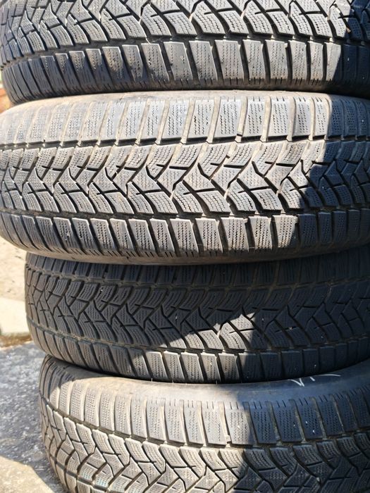 Зимни гуми Dunlop 215/65R16