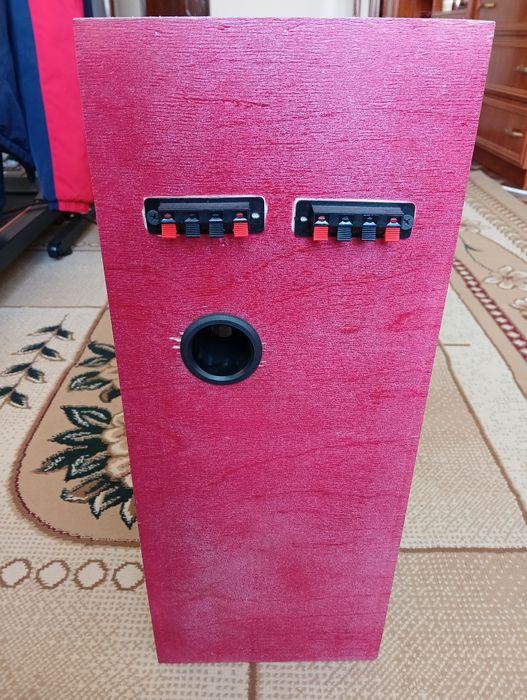 Продам корпус колонку