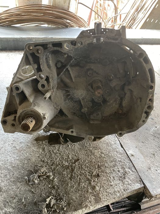 Скоростна кутия рено сценик/renault scenic 1.4 i