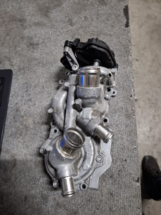 Pompa apa VW Skoda Audi Seat 1.5 TSI 1.0 TSI   05E121117K
