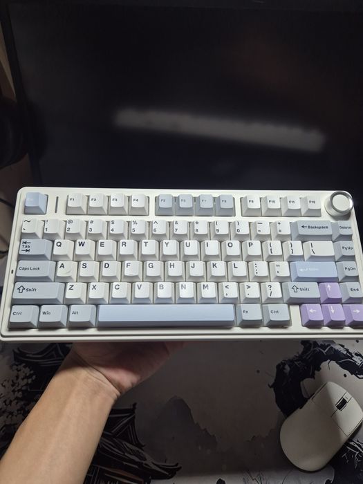 Продам аулу ф75 кастомную