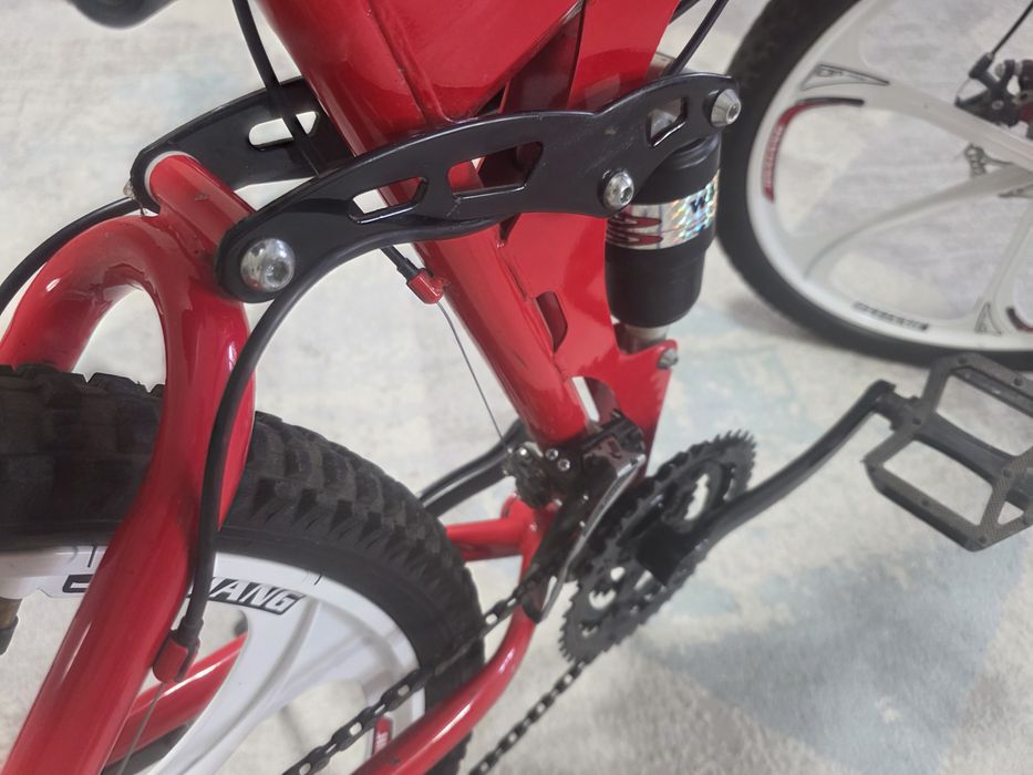 Велосипед спортивно-прогулочный