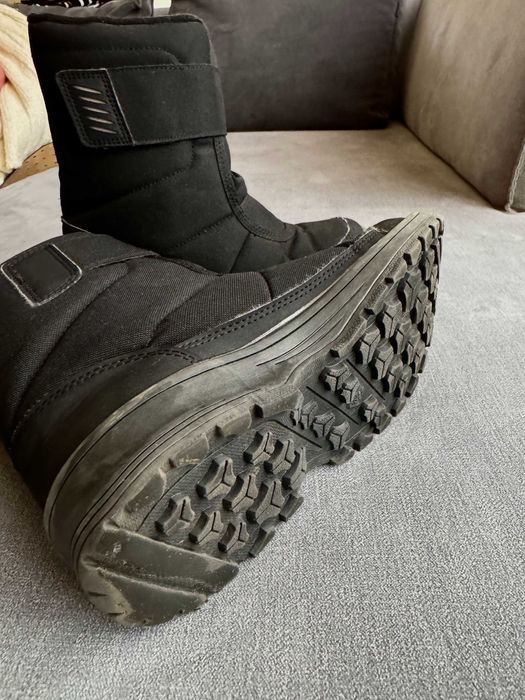 Зимни боти Decathlon - 35 номер, но са умалени за 34,  много запазени