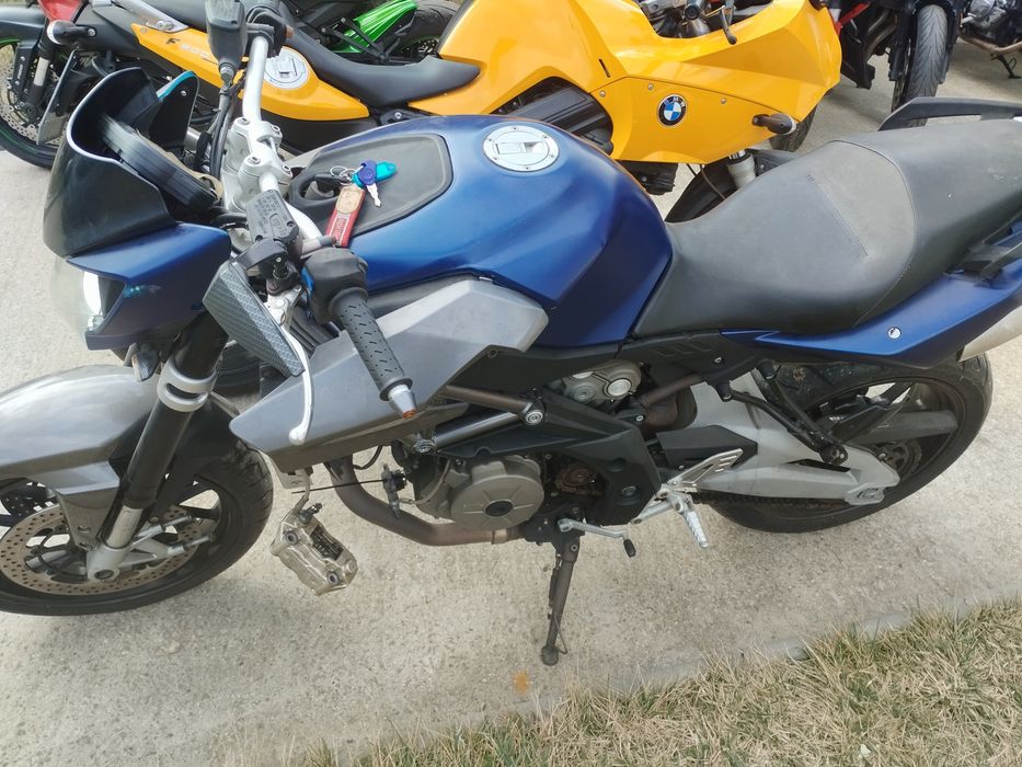 Dezmembrez Aprilia Shiver 750 model 2011