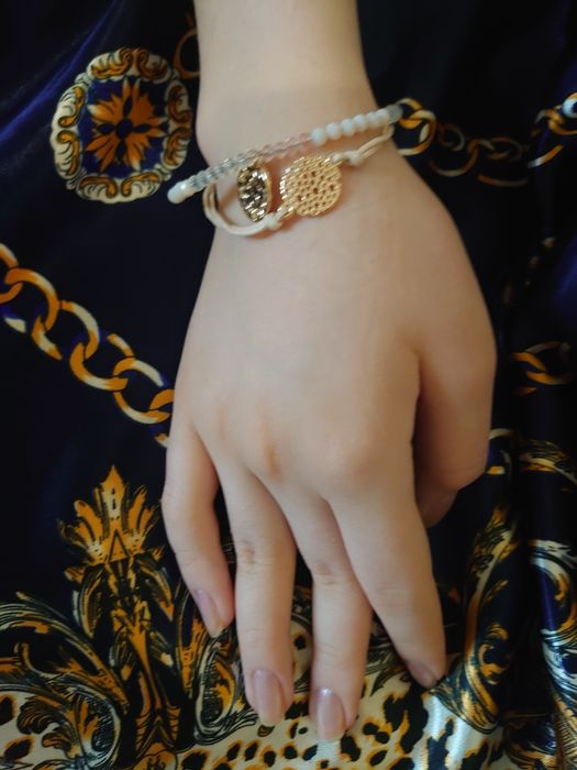 Крутой модный красивый браслет