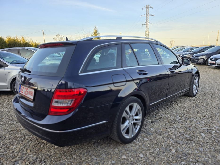 Vând Mercedes c class  2014