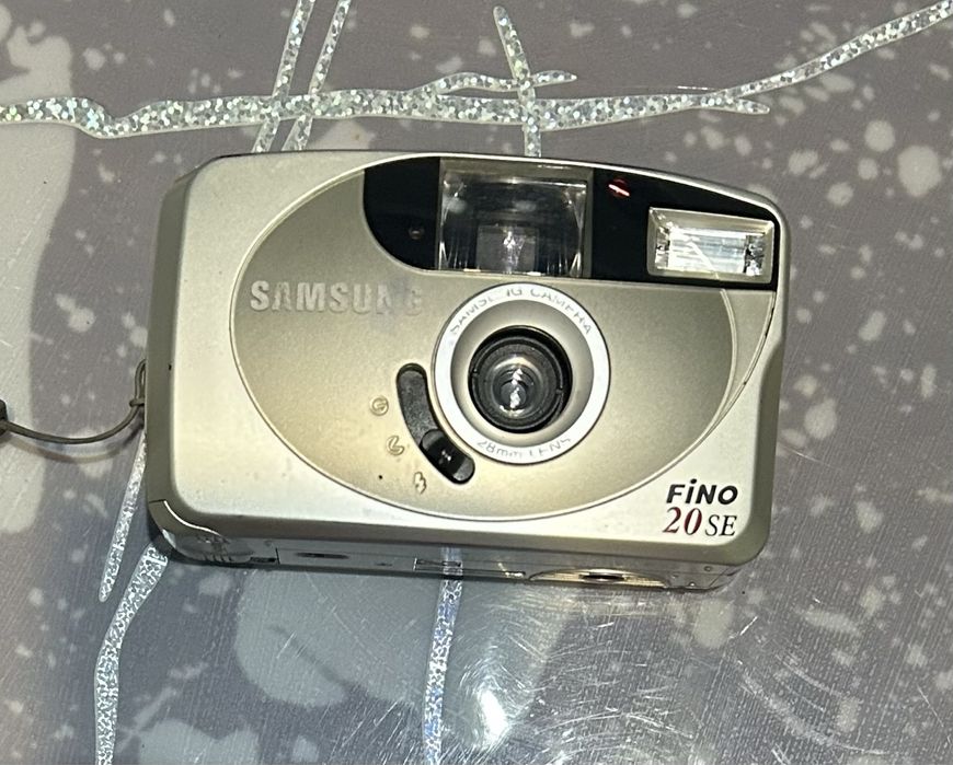 Продаётся фотоаппарат с чехлом