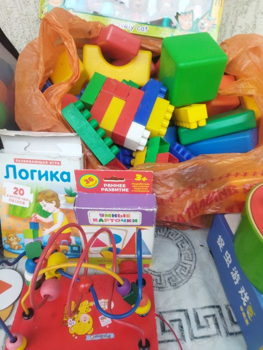 Развивающие игрушки