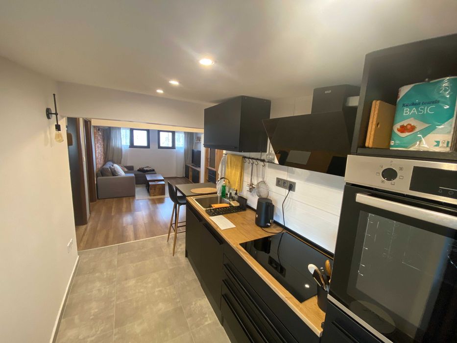 Дава се под наем Двустаен апартамент в София, Център - 75 кв.м за 1072.02 € - Снимка #6