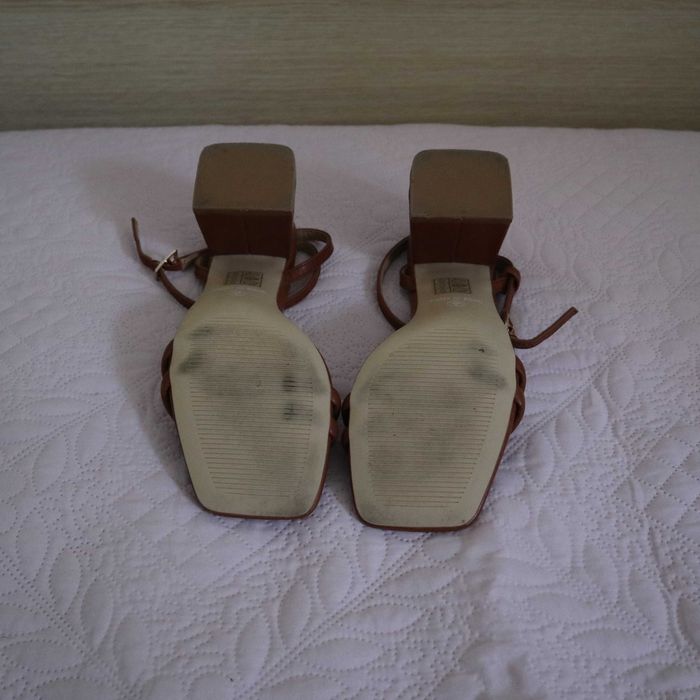 Летни сандали с широк ток и обувки с платформа