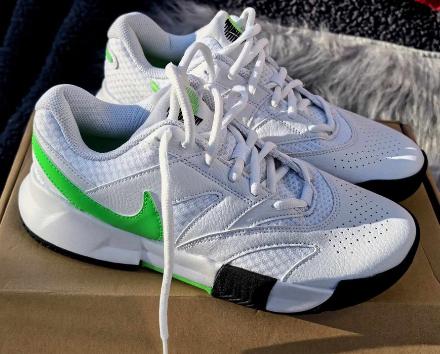 Nike Court Lite оригинални дамски сникърси нови еко кожа 38