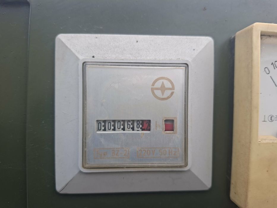 Много силен генератор